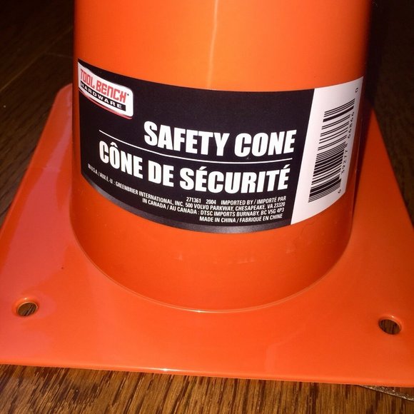 4 Orange Safety Cones Reflective Distancing - Picture 10 of 12